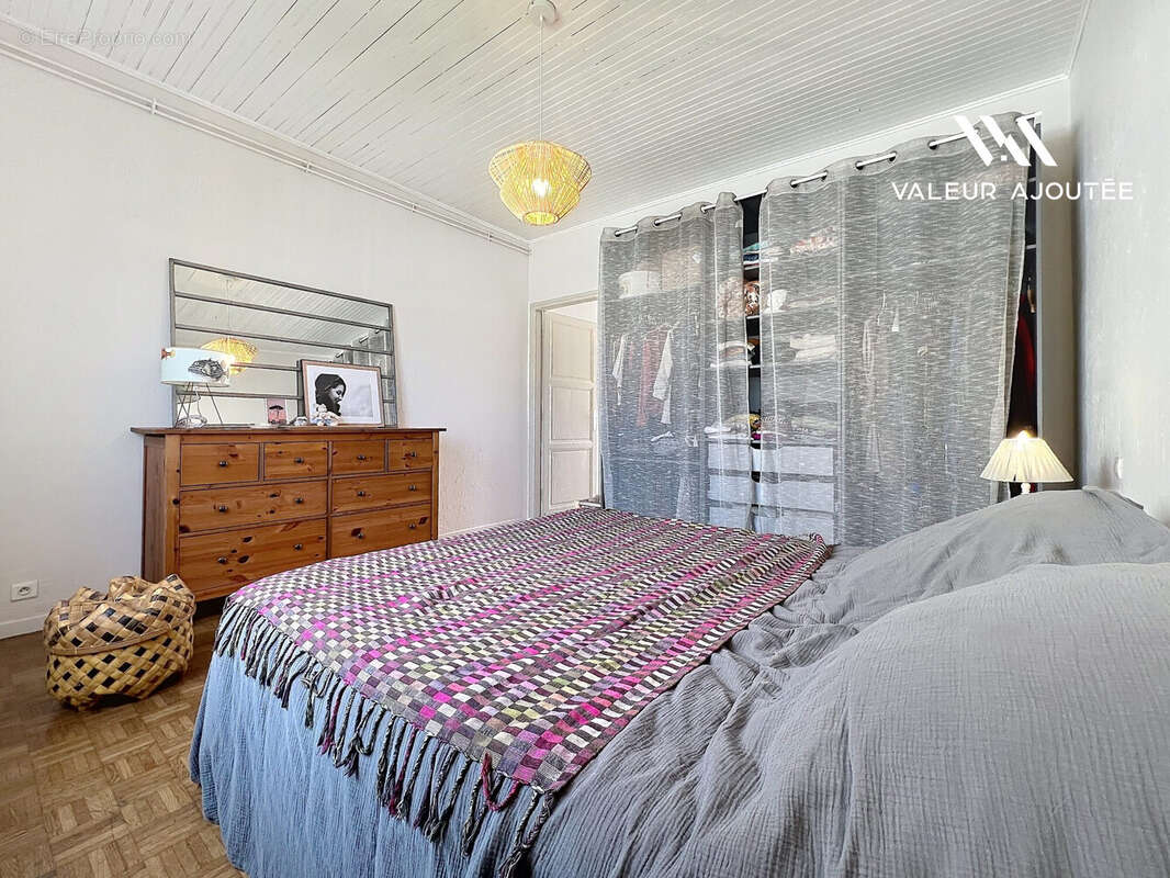 Chambre 1 - Maison à PARENTIS-EN-BORN