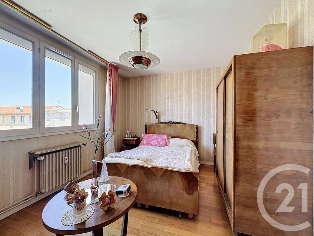 Appartement 66 m² à Venissieux  - photo 10