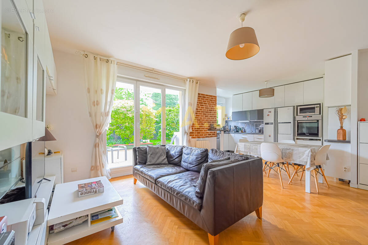 Appartement à LE PERREUX-SUR-MARNE