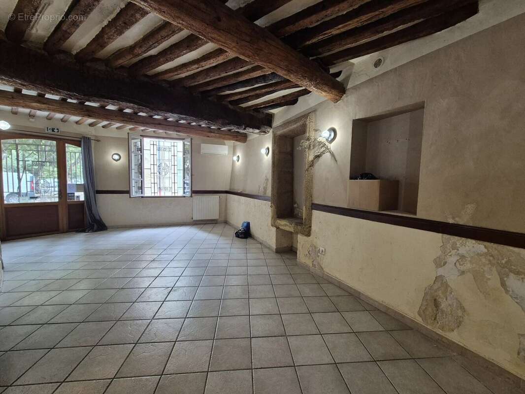 Maison à COURTHEZON