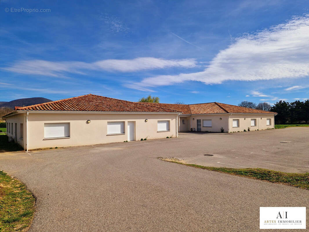 Commerce à SAULCE-SUR-RHONE