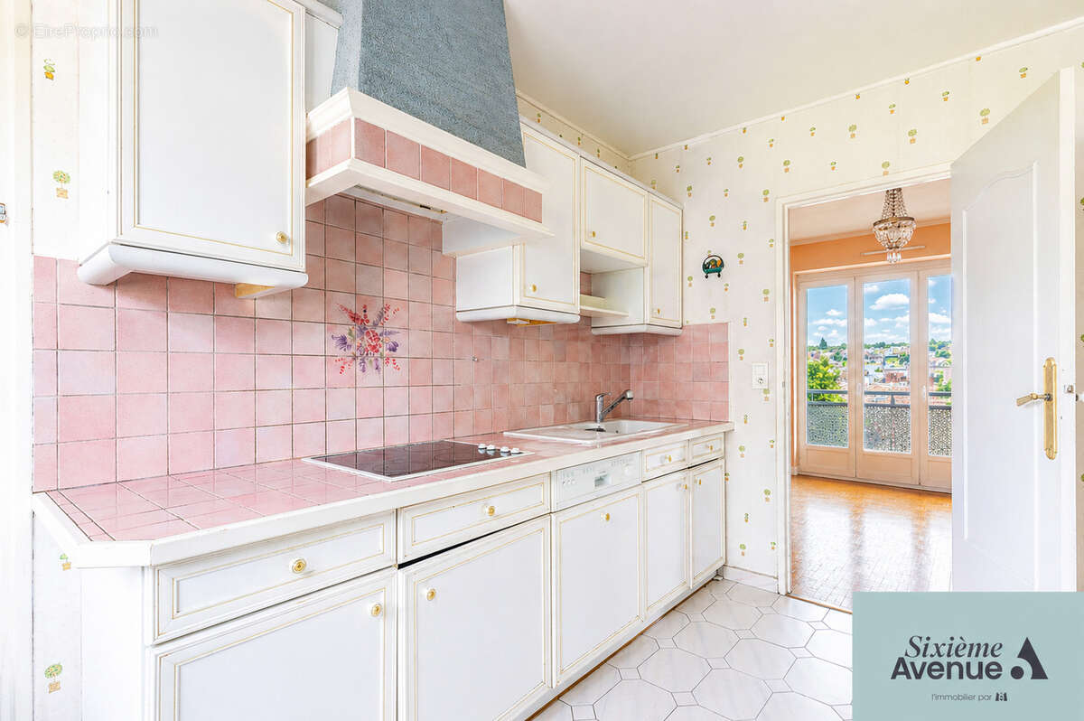 Appartement à CHILLY-MAZARIN