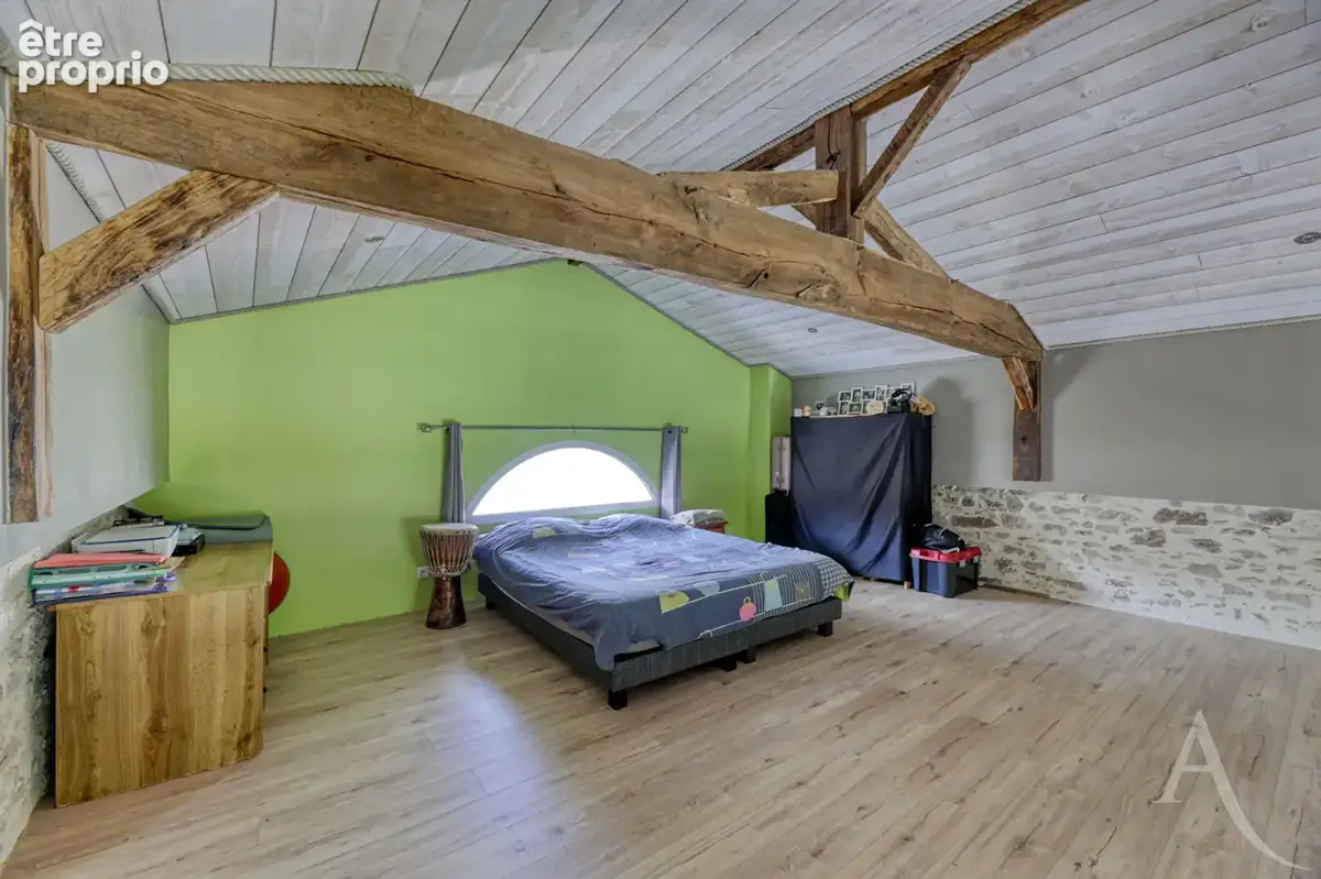 Maison Saint-Étienne Du Bois 5 pièce(s) 160 m2 - photo 5