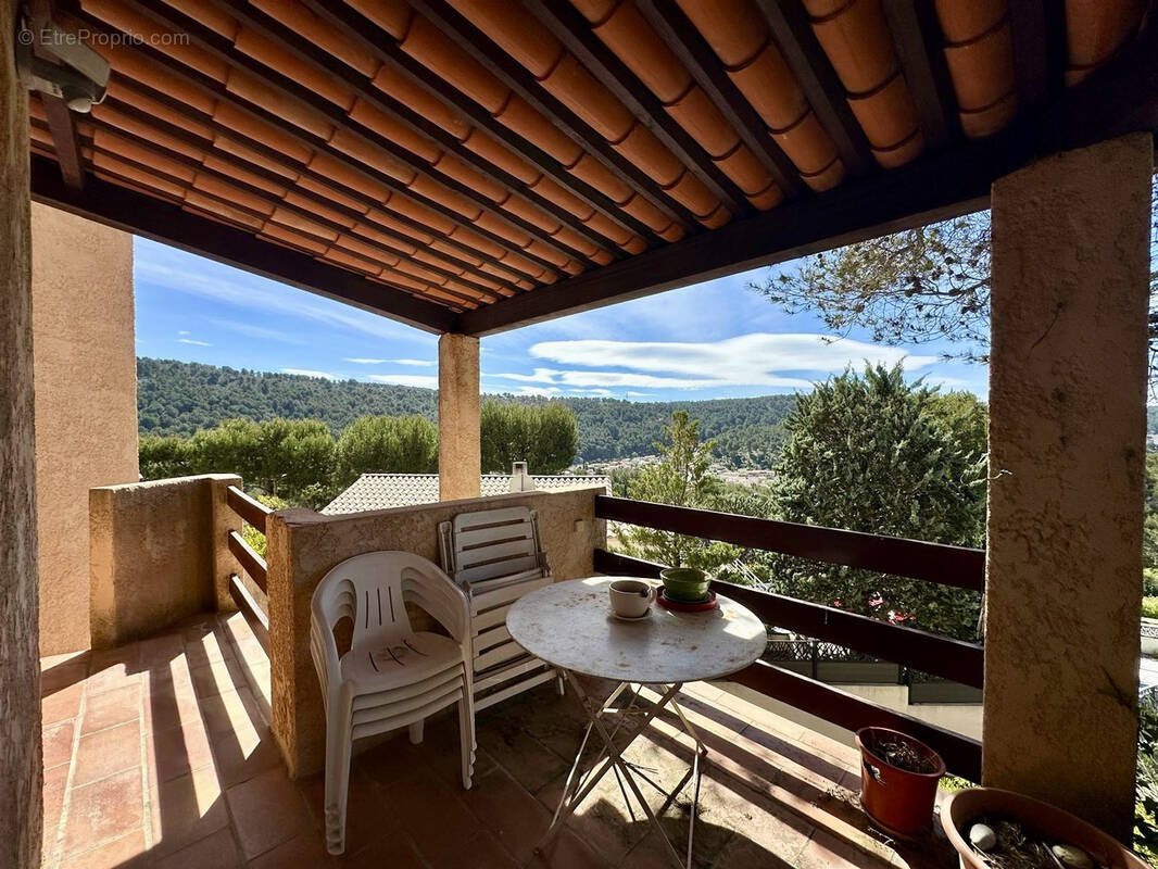 Maison à CARNOUX-EN-PROVENCE