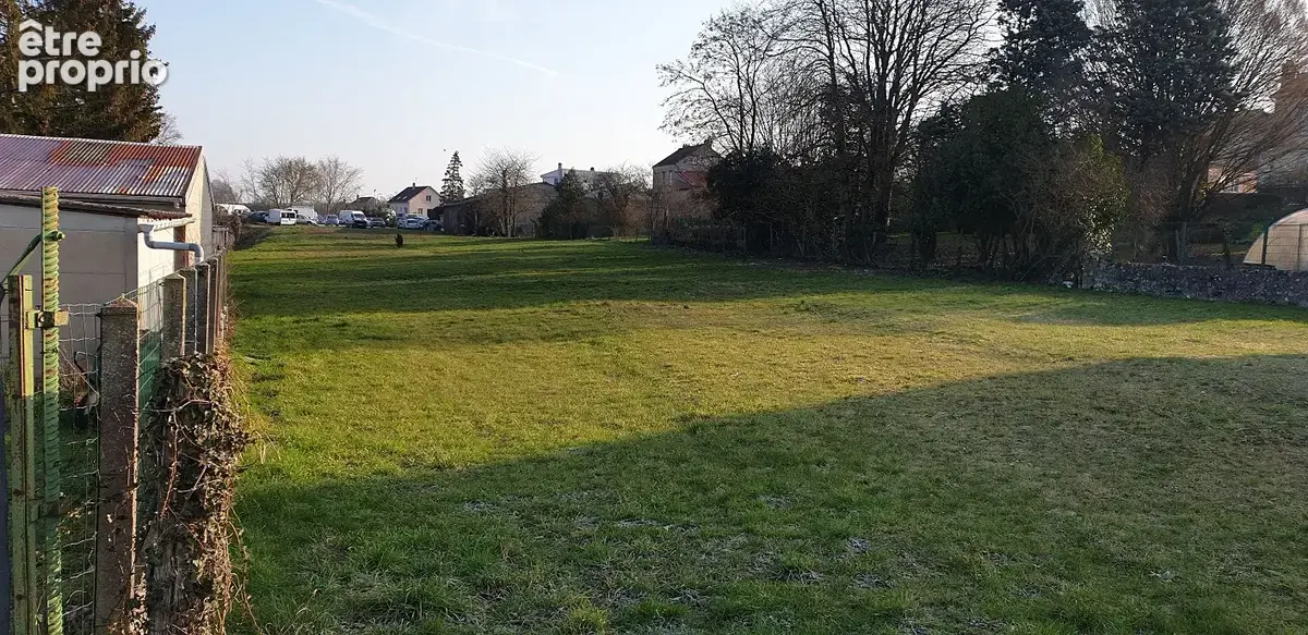 Terrain 3 000 m² à vendre à Montmirail (51210) - photo 1