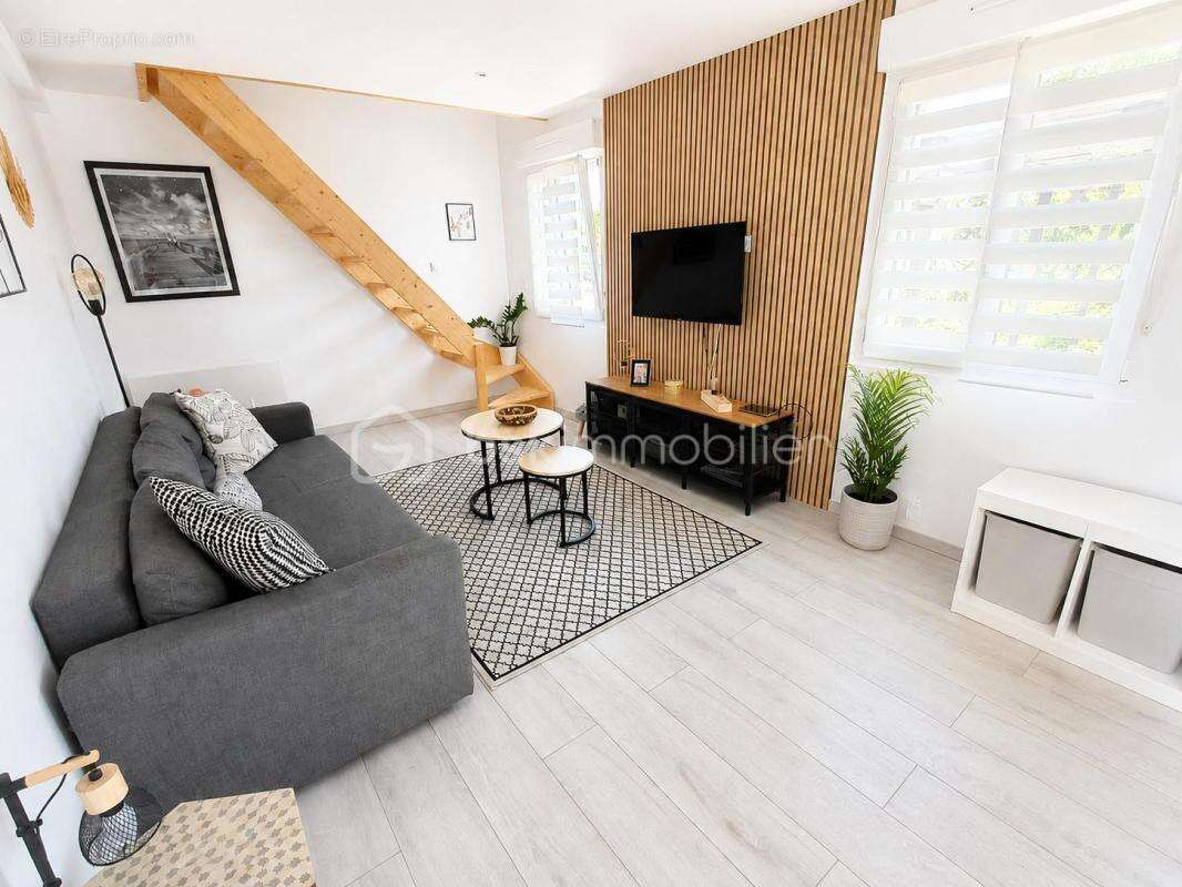Villandry – Belle maison familiale de 144 m² avec 5 chambres, jardin et terrasse plein sud - photo 7