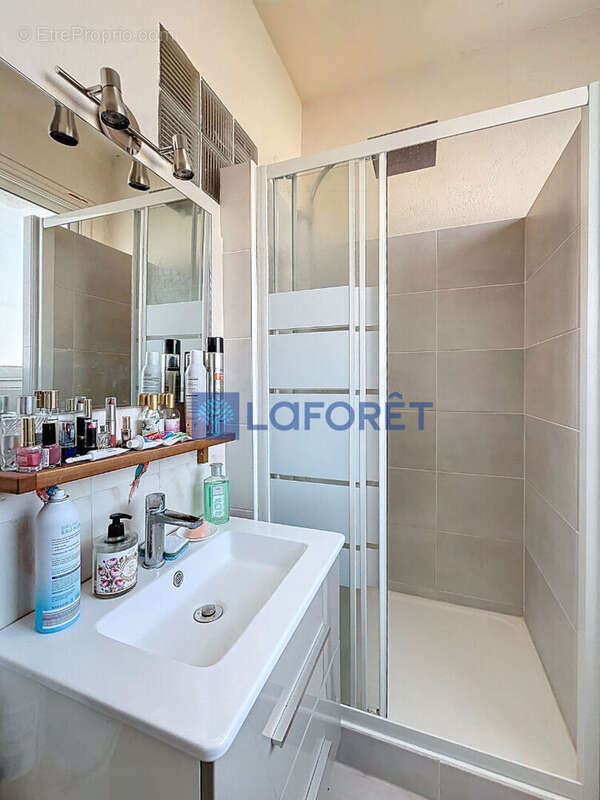 Appartement à SIX-FOURS-LES-PLAGES