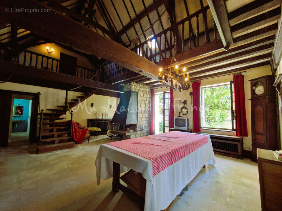 Maison à SAINT-POURCAIN-SUR-SIOULE