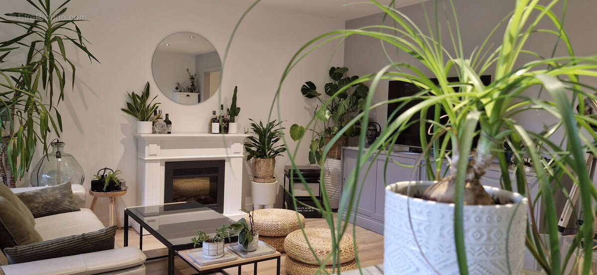 Appartement à AVRILLE