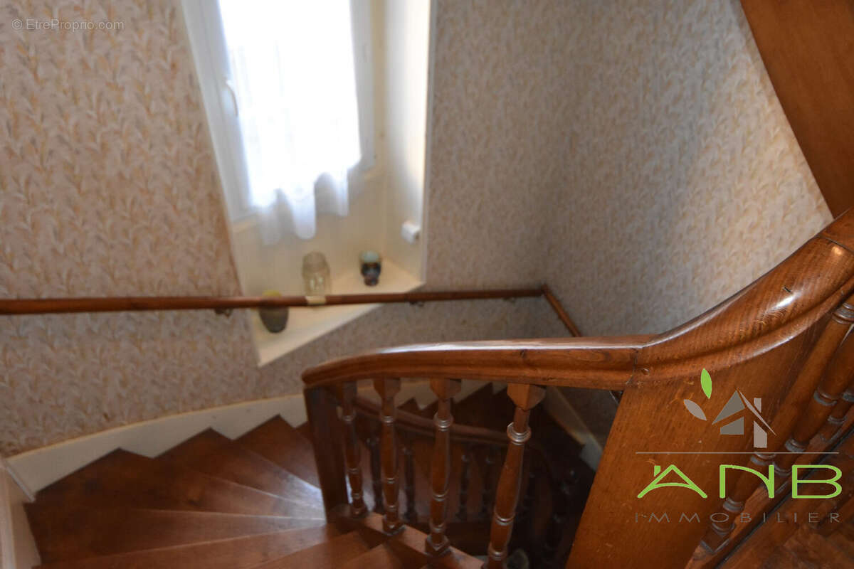 Maison à BUSSEROLLES