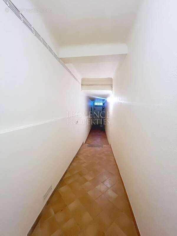 Appartement à COTIGNAC