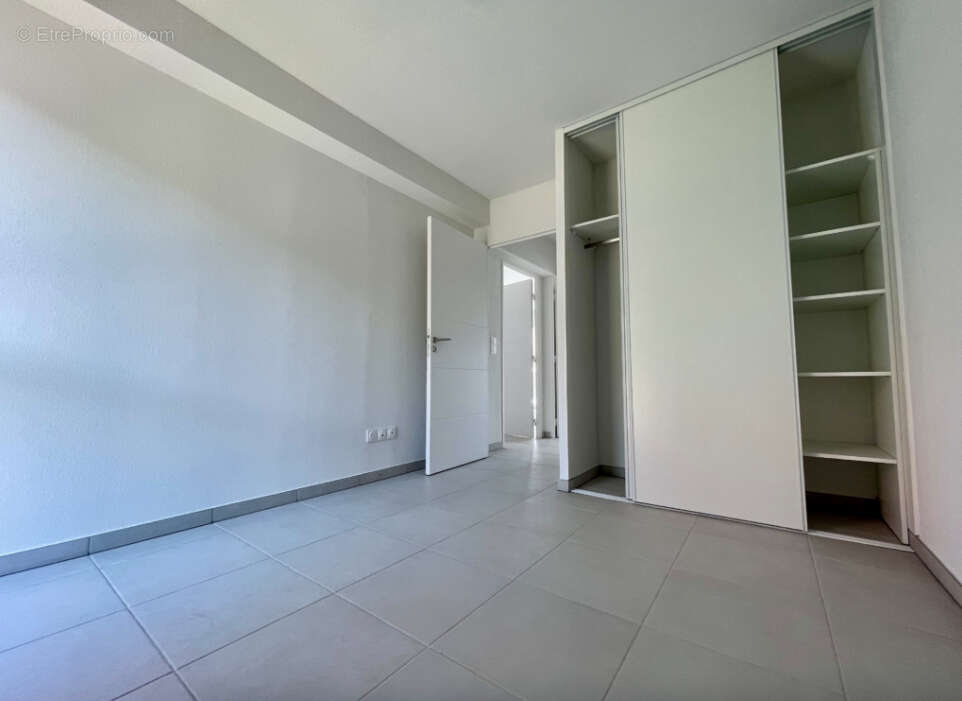 Appartement à GILETTE