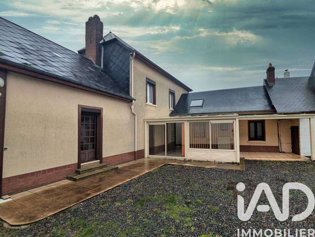 Photo 1 - Maison à HORNOY-LE-BOURG