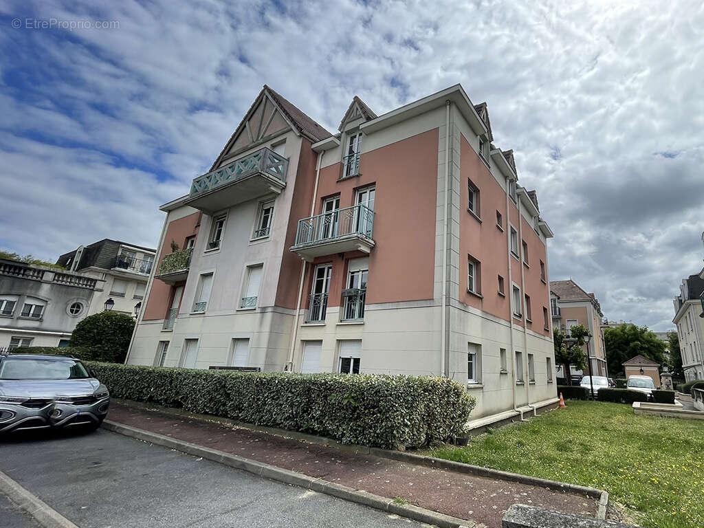 Appartement à SAINT-GRATIEN
