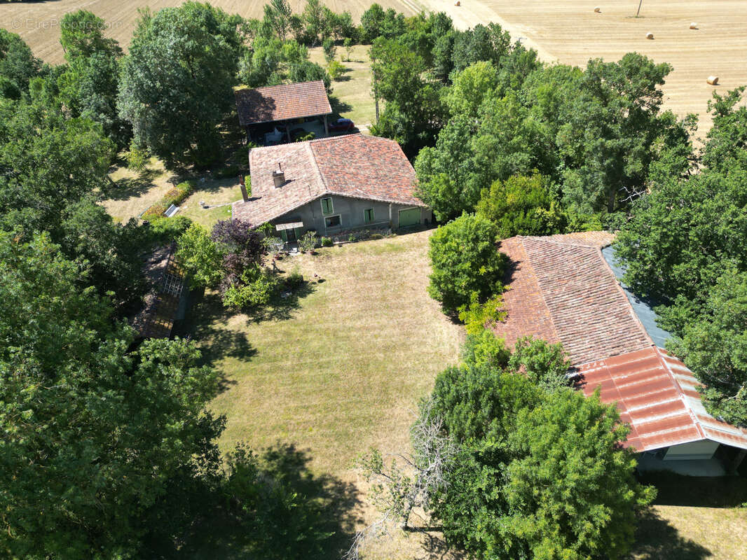 Maison de campagne avec dépendances - photo 16