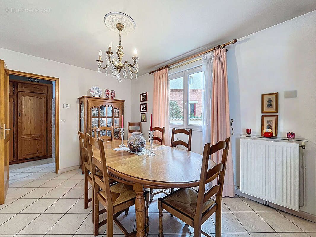 Maison à CHATILLON