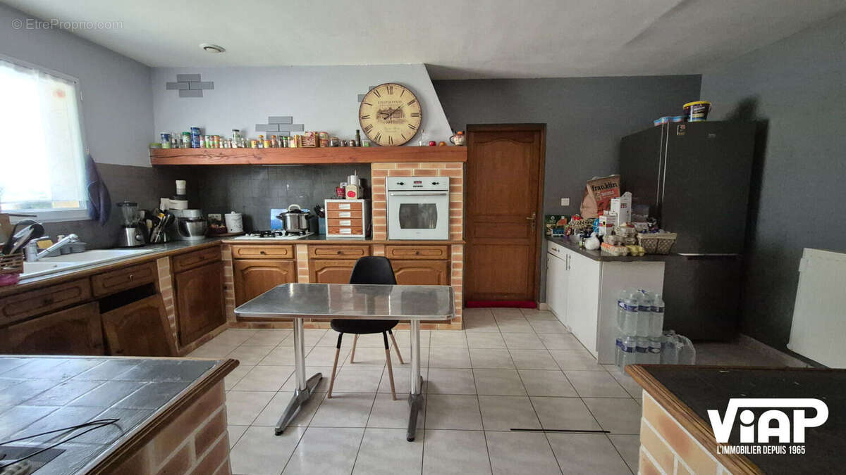 Maison à SAINT-PRIEST-SOUS-AIXE