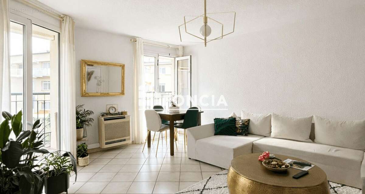 Appartement à NIMES