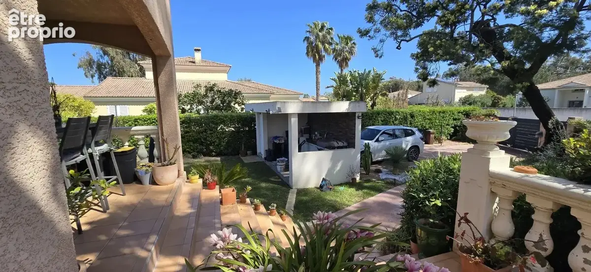 Très Belle maison Type 4 - Piscine et plage !! - photo 8