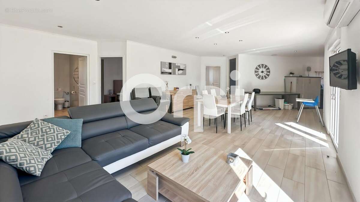 Maison à SAINT-ALBAN-AURIOLLES