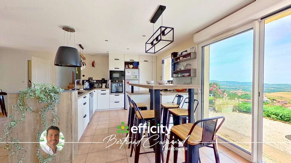 Maison à PONTCHARRA-SUR-TURDINE