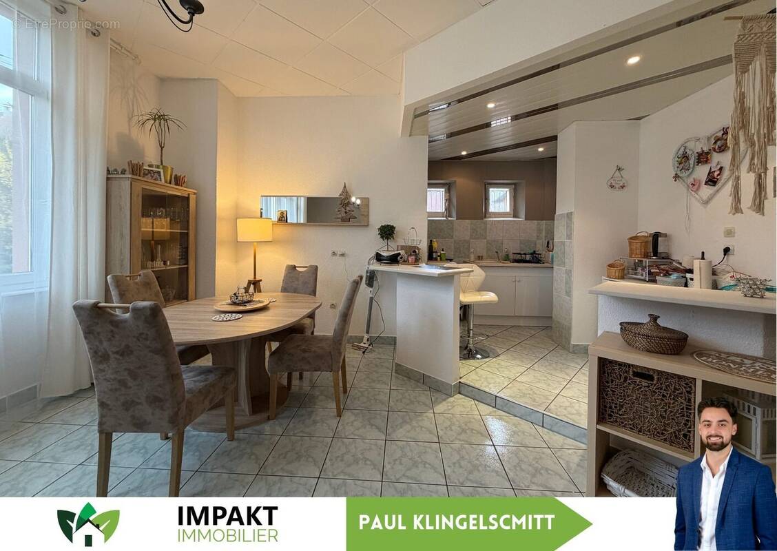 Appartement à ROUGEMONT-LE-CHATEAU