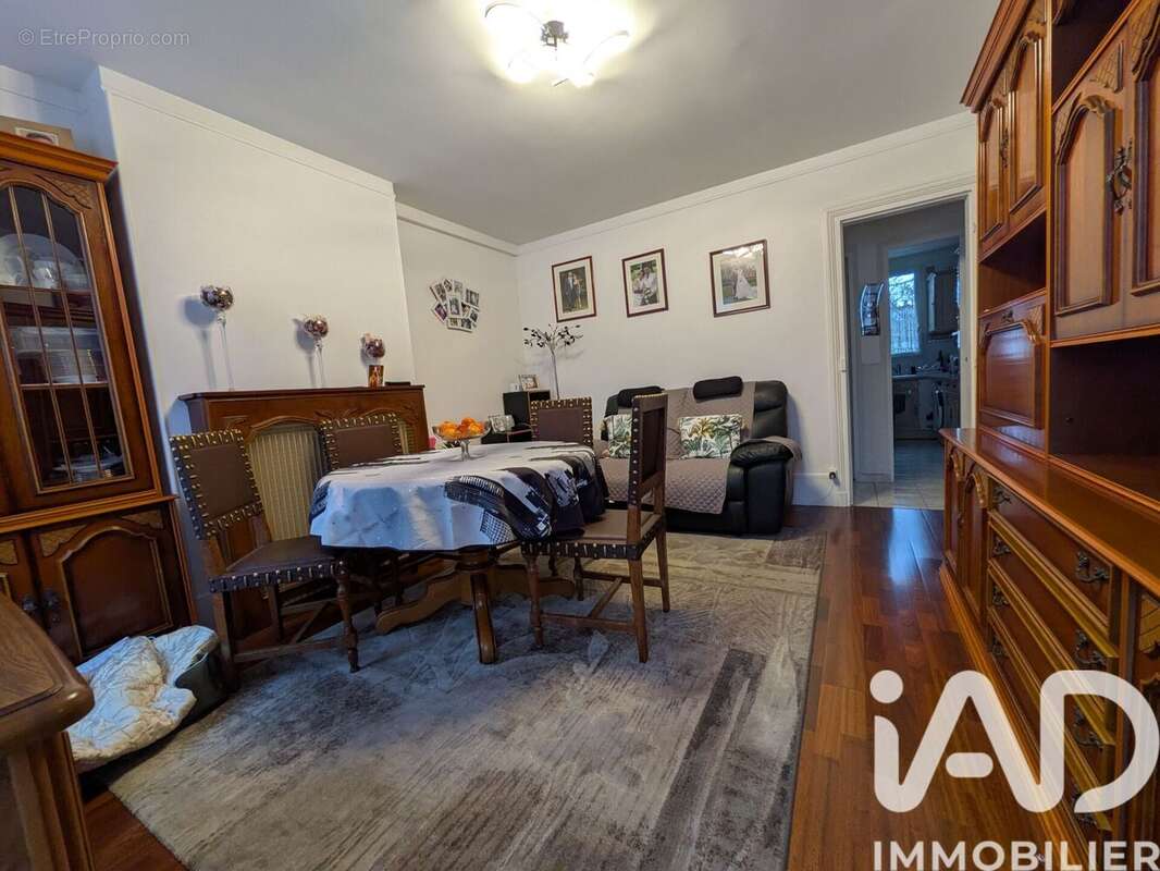 Photo 3 - Appartement à PUTEAUX