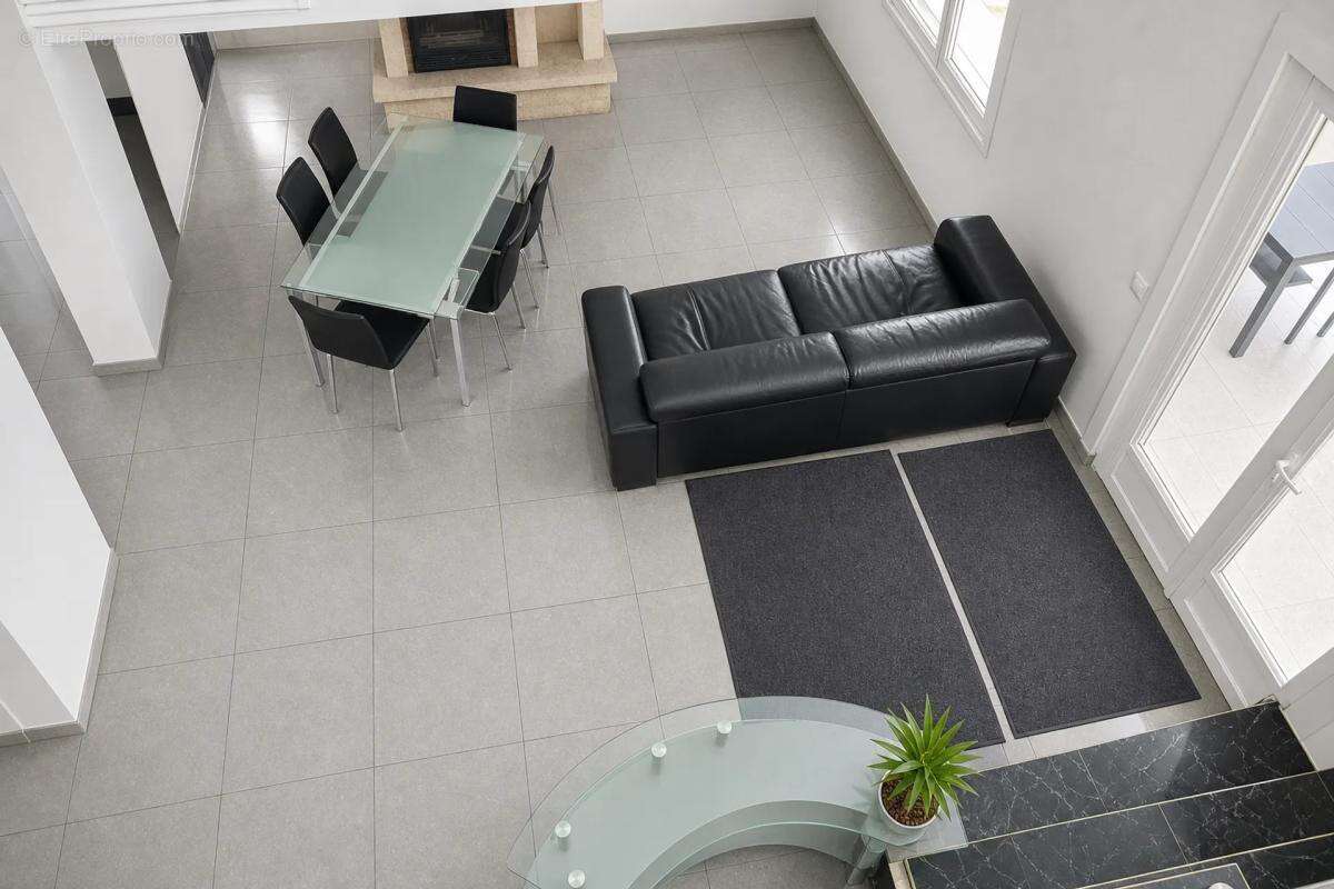 Maison 166m2 jardin piscine garage - gare routiere a 5min - photo 13