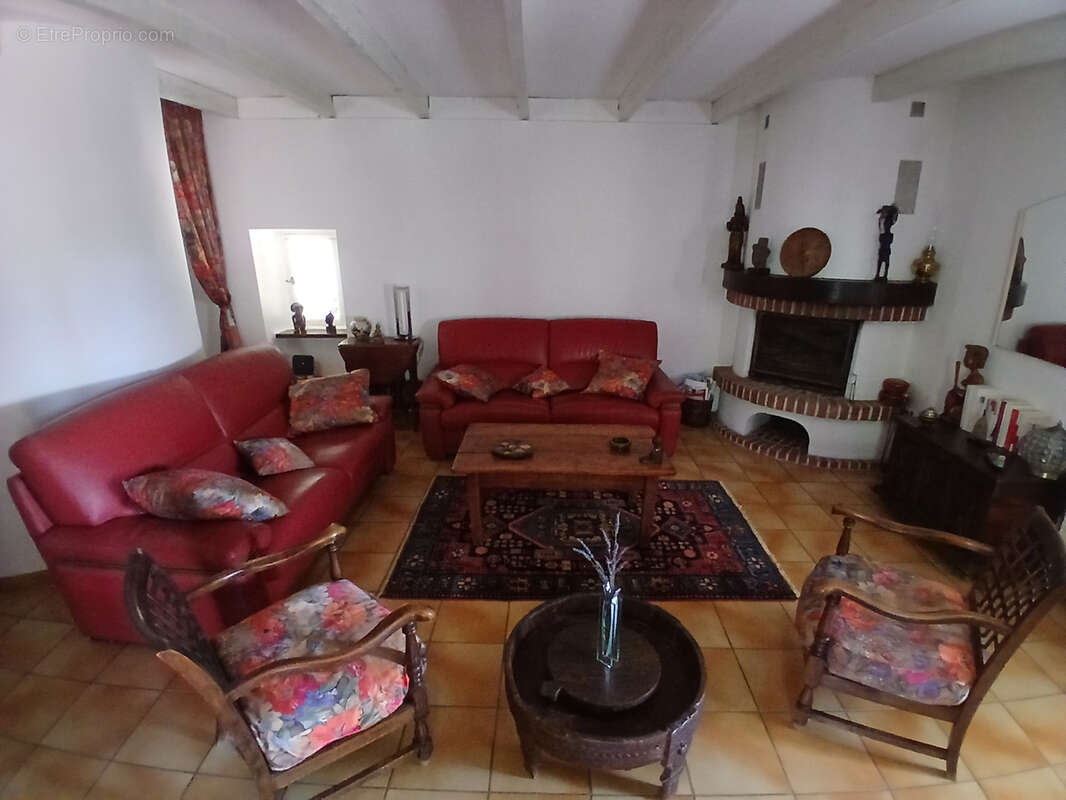Maison à SAINT-MARTIN-DE-VALGALGUES