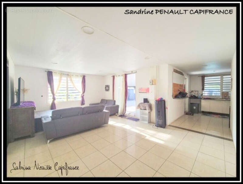 A vendre a kourou (guyane francaise) une maison individuelle t8 de 195 m² + 1 studio independant de 29 m² - terrain de 526 m² -  - photo 7