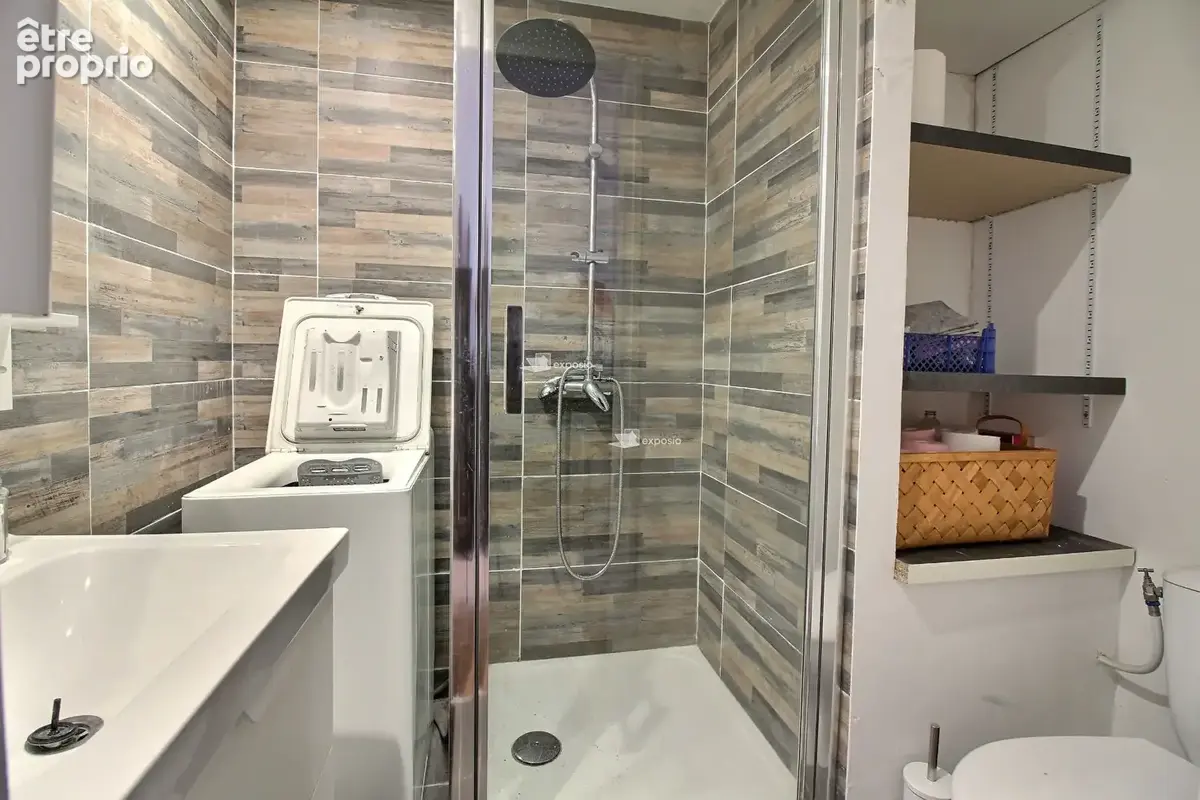Dans une résidence avec piscine et gardien - photo 8