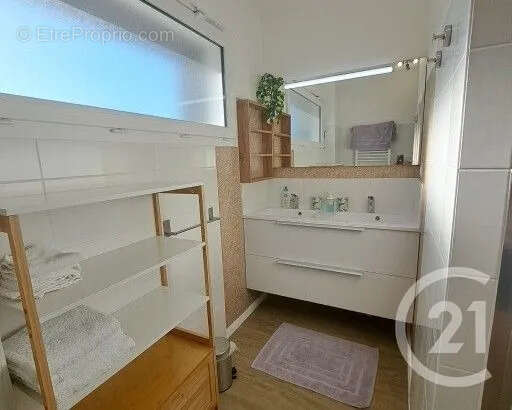 Maison à VAUX-SUR-MER