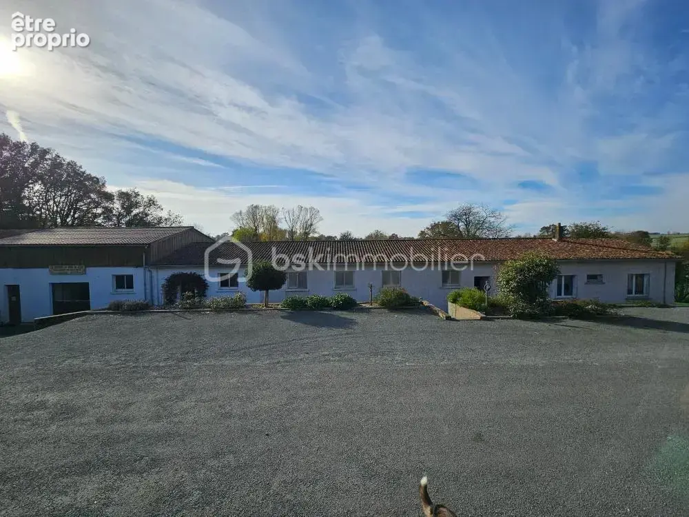 Maison avec exploitation agricole 150m2, 9 pièces - photo 4