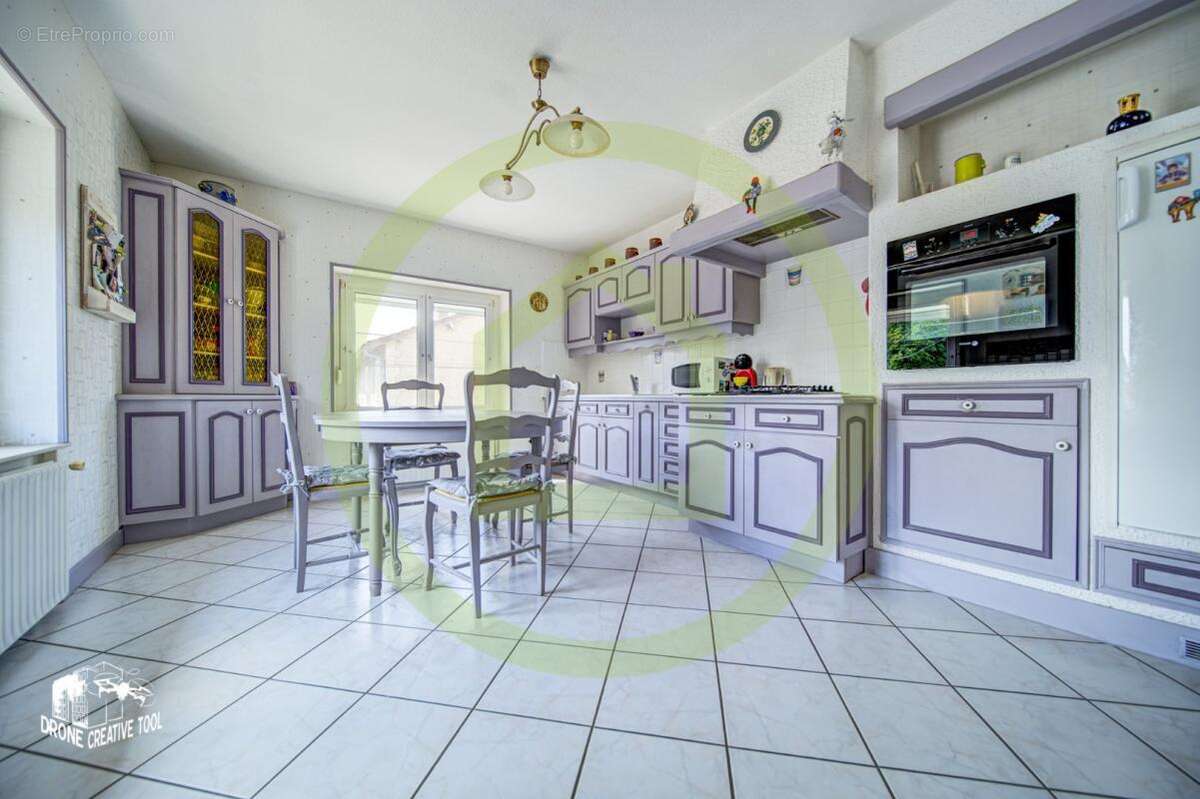 Maison à LAMORVILLE