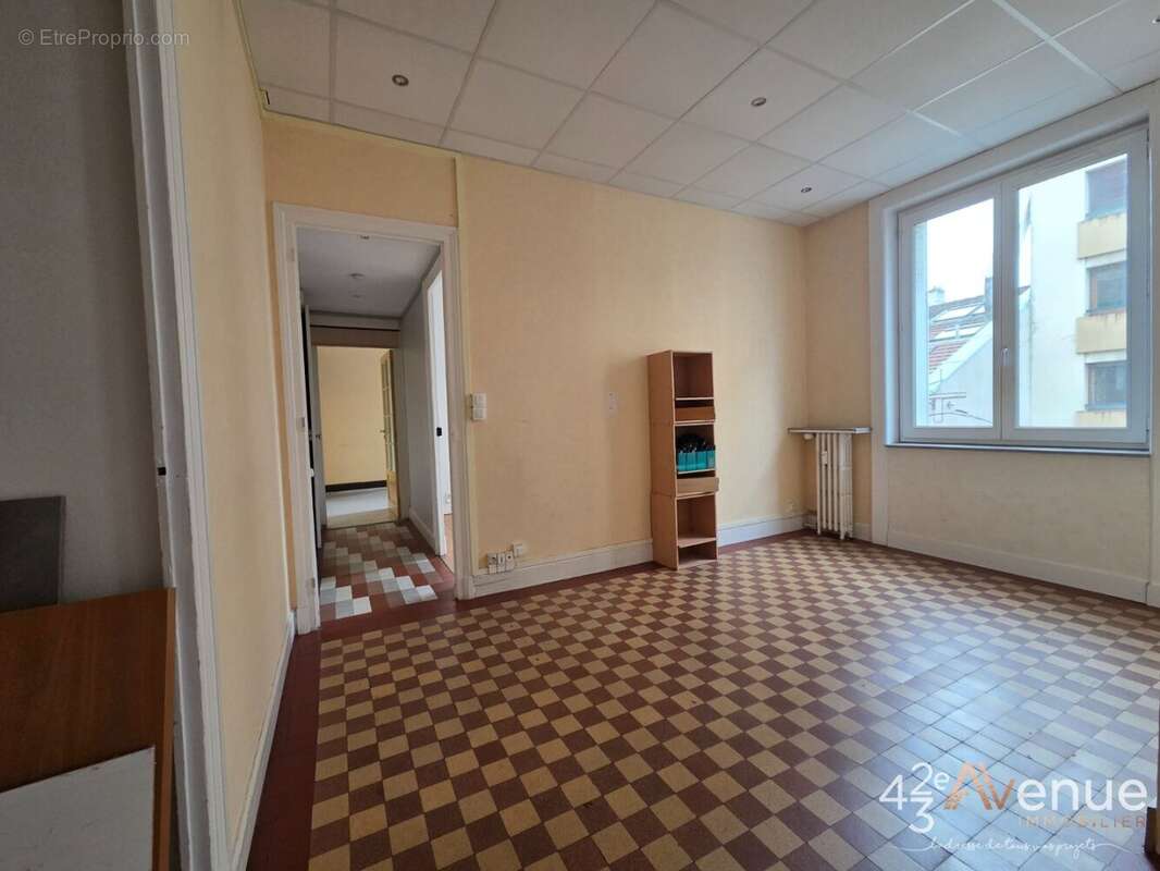 Appartement à SAINT-ETIENNE