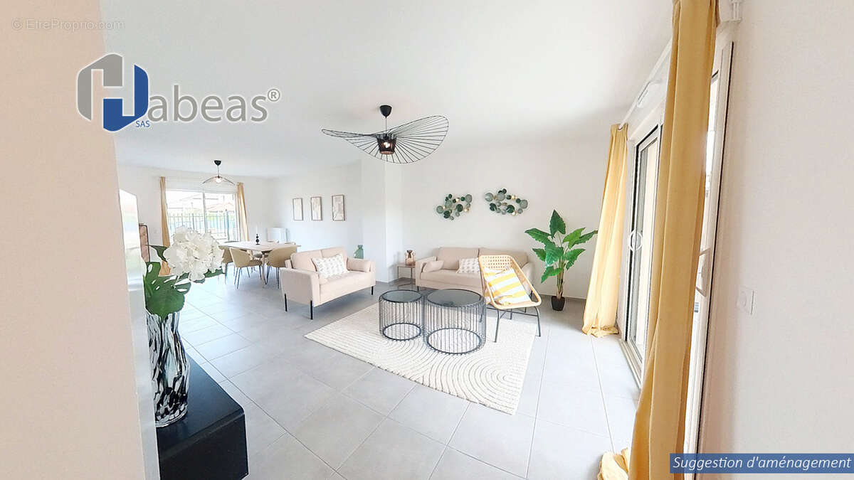 Maison à SAINT-PIERRE-DE-CHANDIEU