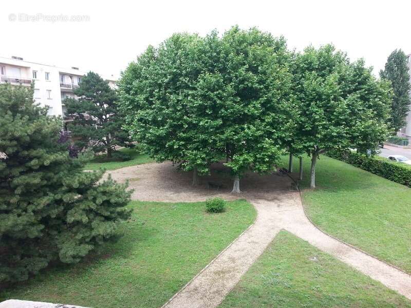 Appartement à vendre 4 pièces VENISSIEUX (69) - photo 6