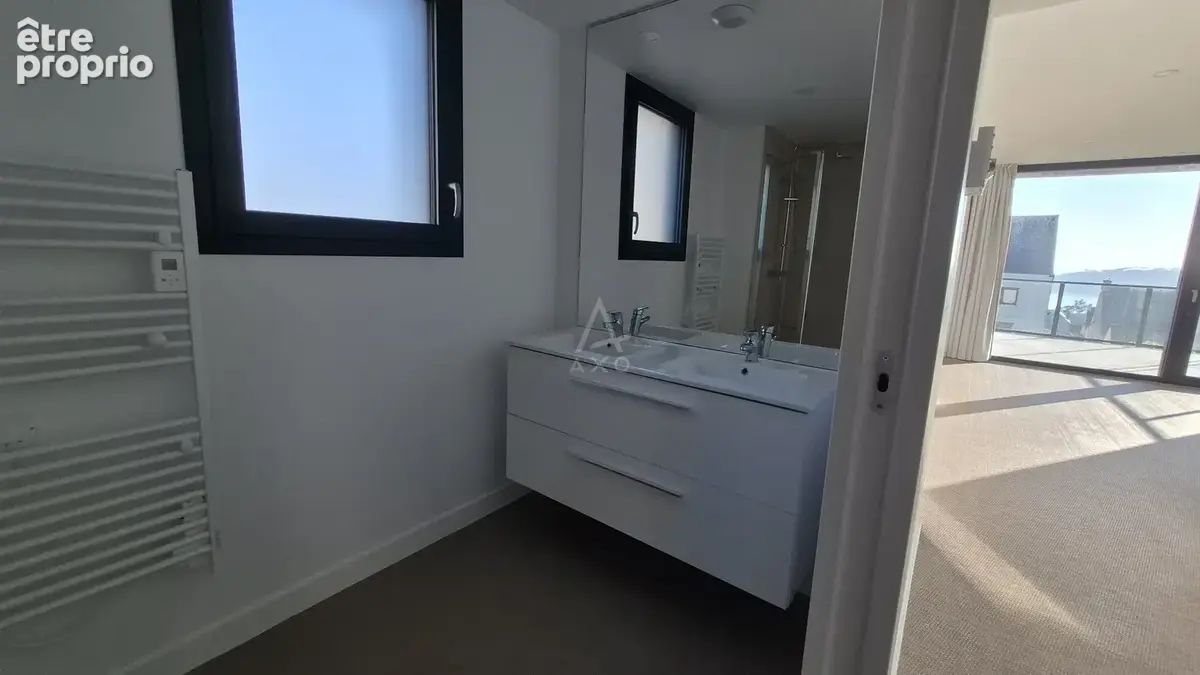 Appartement d'exception T3 avec terrasse vue mer. - photo 8