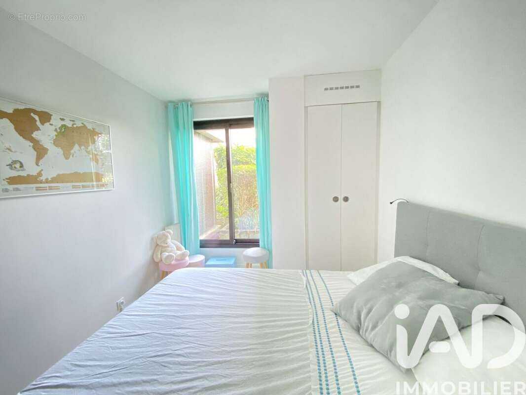 Photo 8 - Appartement à SURESNES