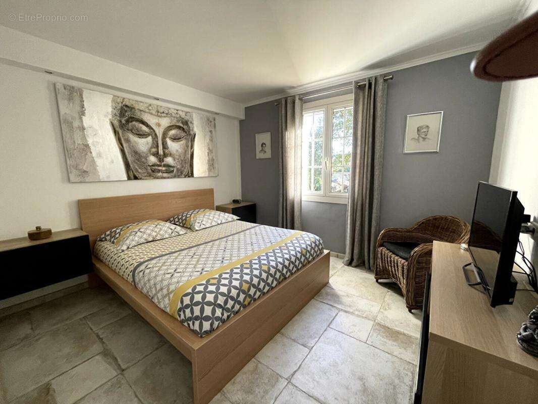 Maison à SAINT-SATURNIN-LES-APT