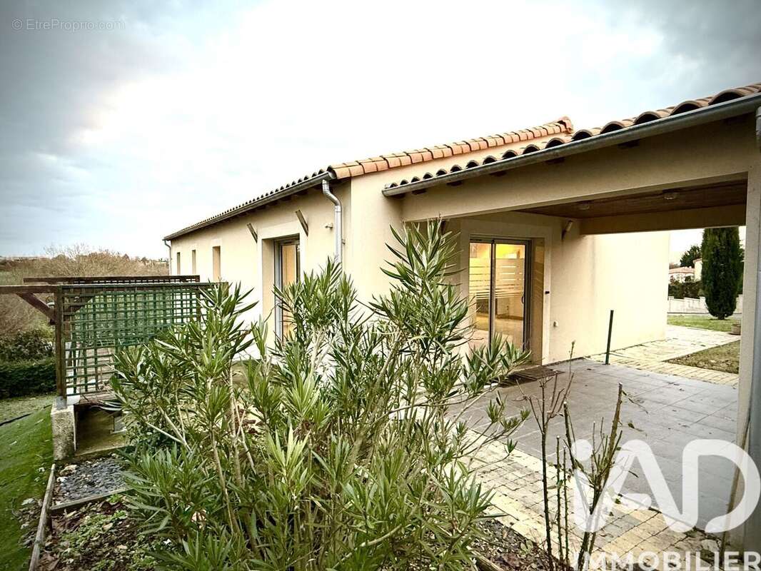 Photo 3 - Maison à MELLE