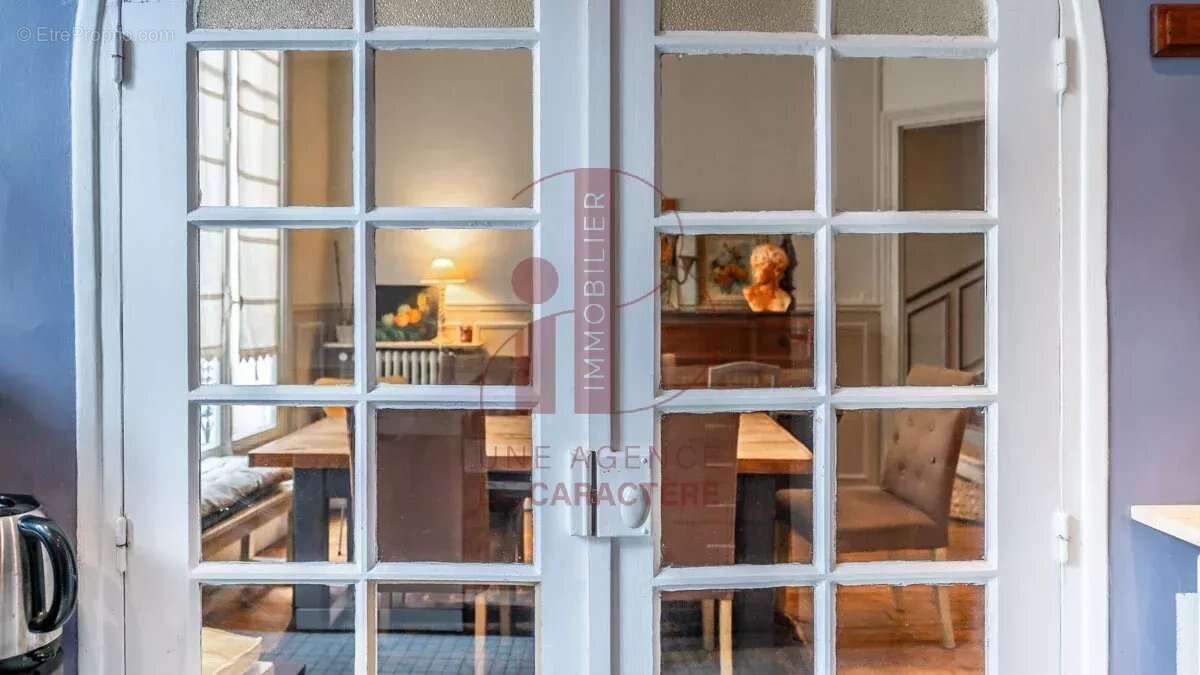 Maison à FONTAINEBLEAU