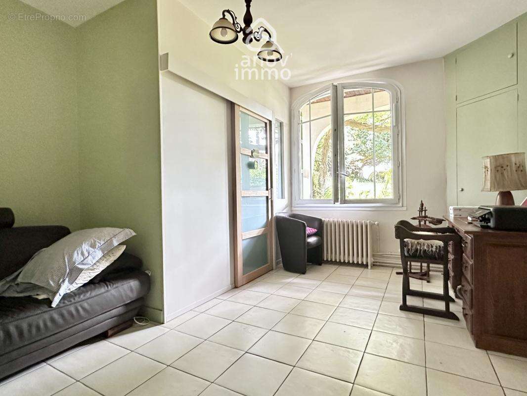 Maison de charme des années 30 à vendre L'Isle d'Espagnac - photo 8
