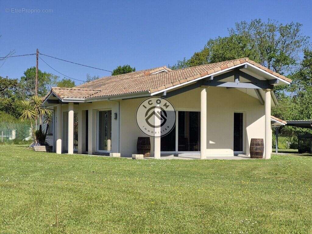 Maison à LUCBARDEZ-ET-BARGUES