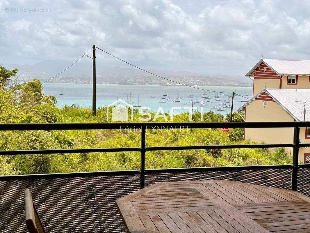 Photo 1 - Appartement à LES TROIS-ILETS