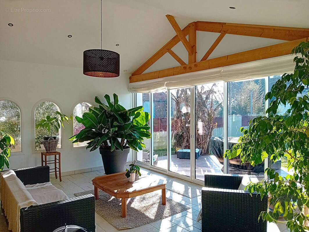 Maison à VIEILLEVIGNE