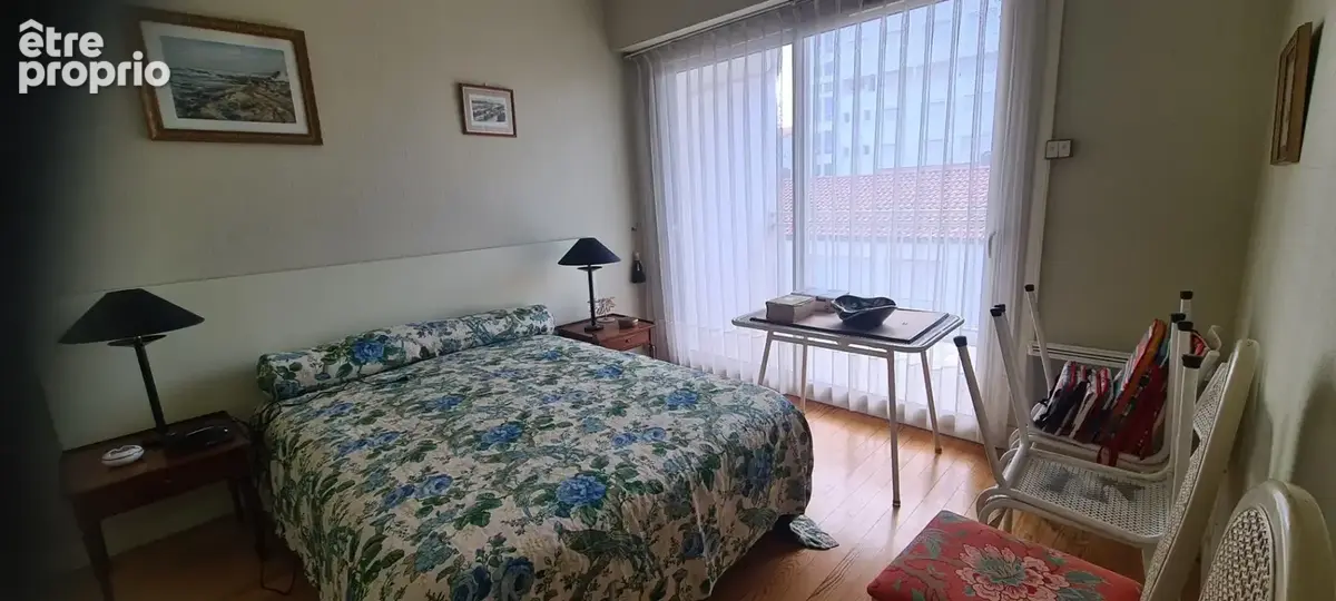 Dpt Charente Maritime (17), à vendre ROYAN appartement T3 avec garage, 100 m de la plage - photo 4