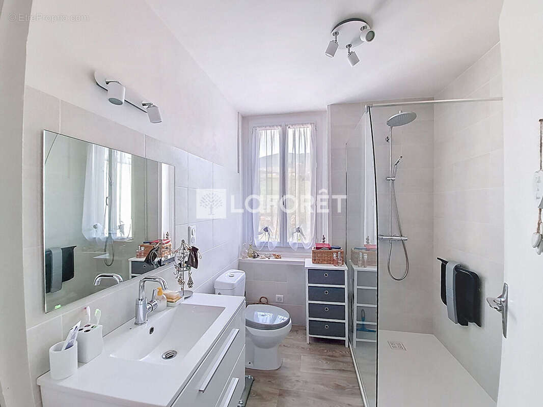 Maison à BELLEVILLE