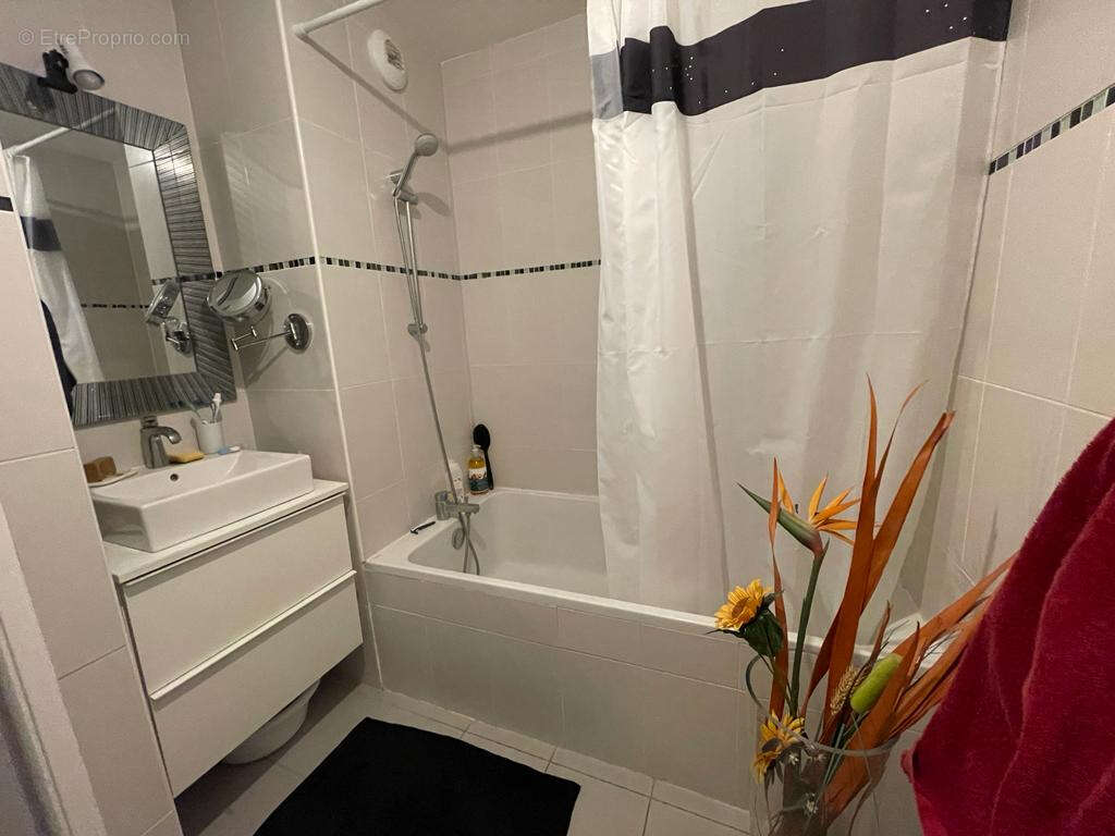 Appartement à JUVIGNAC