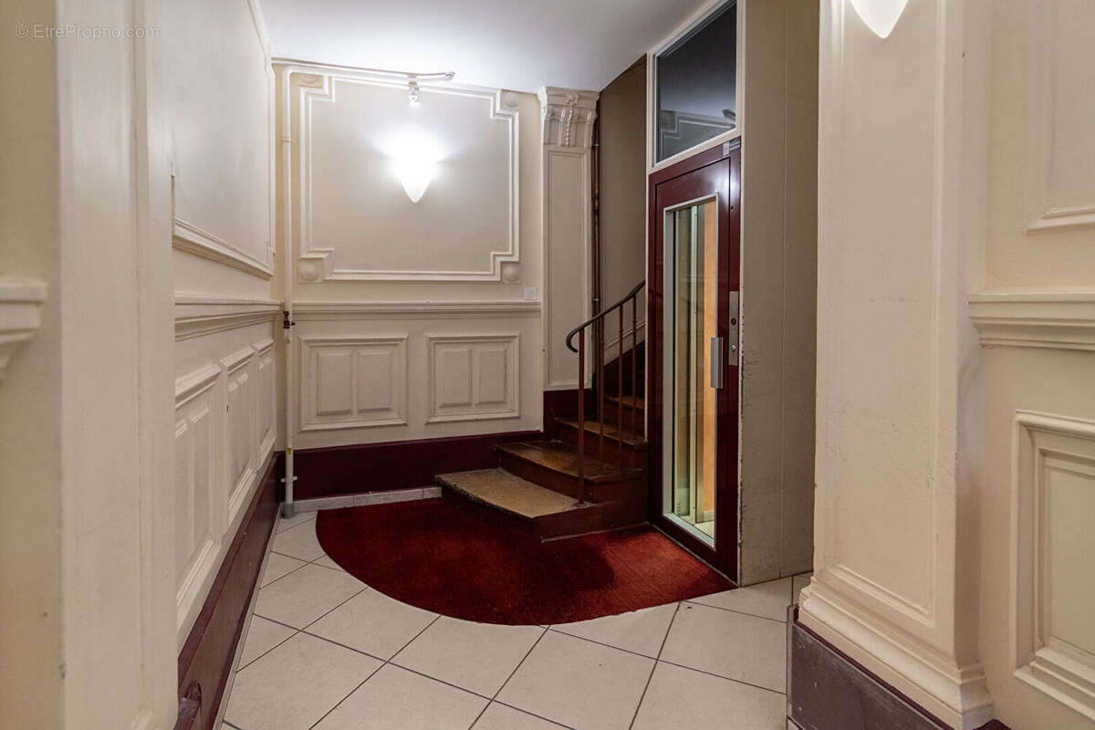 Appartement à PARIS-12E